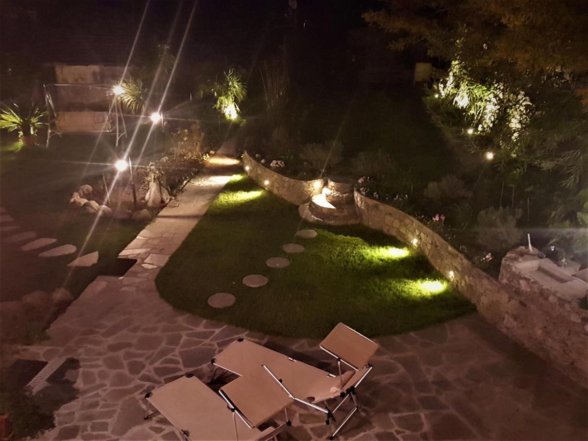 Casa Vacanze Family Albisola Superiore Exterior foto